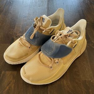 Nike Kyrie Low 3 - Men’s 12